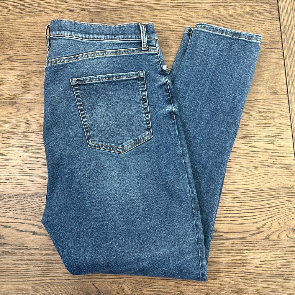 NWOT Women’s Banana Republic High Rise Skinny Jeans - 18/34 Tall - Dark Wash - Picture 4 of 5